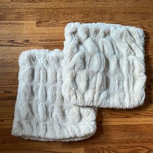POTTERY BARN 18x18 Faux Fur Pillow Covers (set of 2)